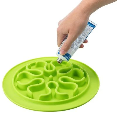Trixie Slow Feed Foot Mat - Silicone 7 Trixie Slow Feed Foot Mat - Silicone - Image 5