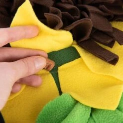 Sniffing Carpet Sunnyflower -Trixie Dog Supply Sale 229108 sunnyflower fg 0606 1